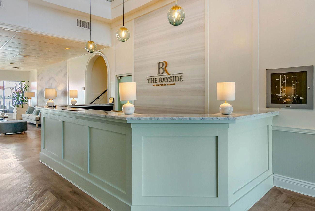 Bayside Oceanfront Resort Parksville Bagian luar foto