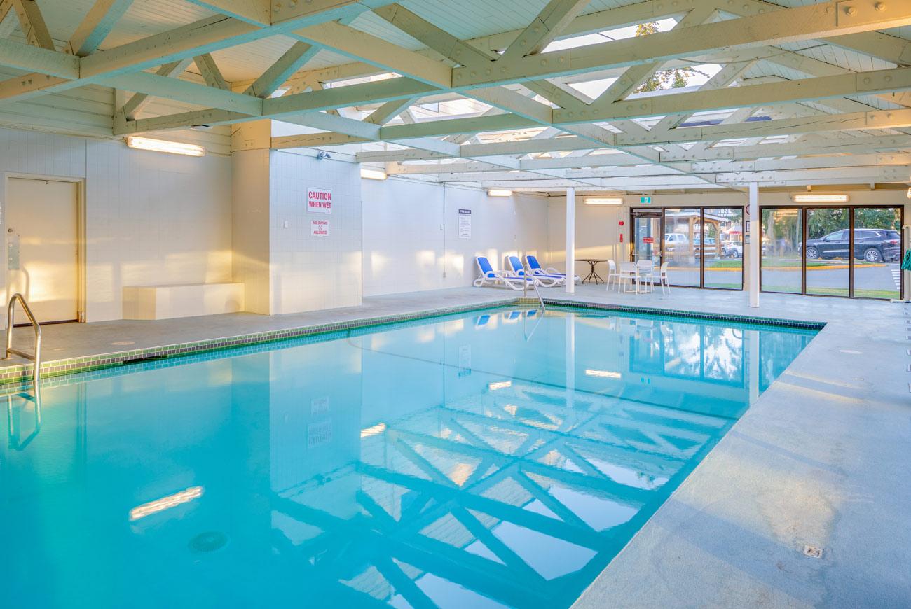 Bayside Oceanfront Resort Parksville Bagian luar foto